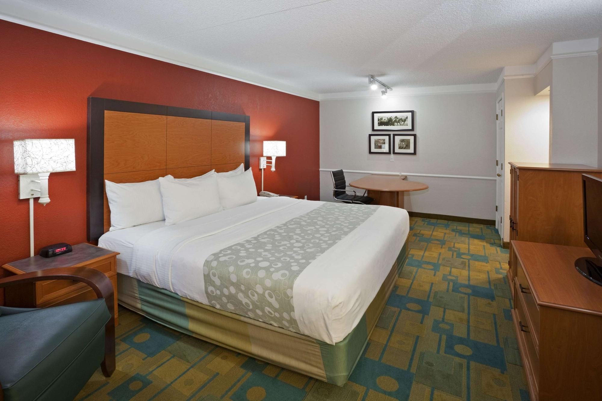 La Quinta Inn By Wyndham Phoenix Sky Harbor Airport Tempe Bagian luar foto