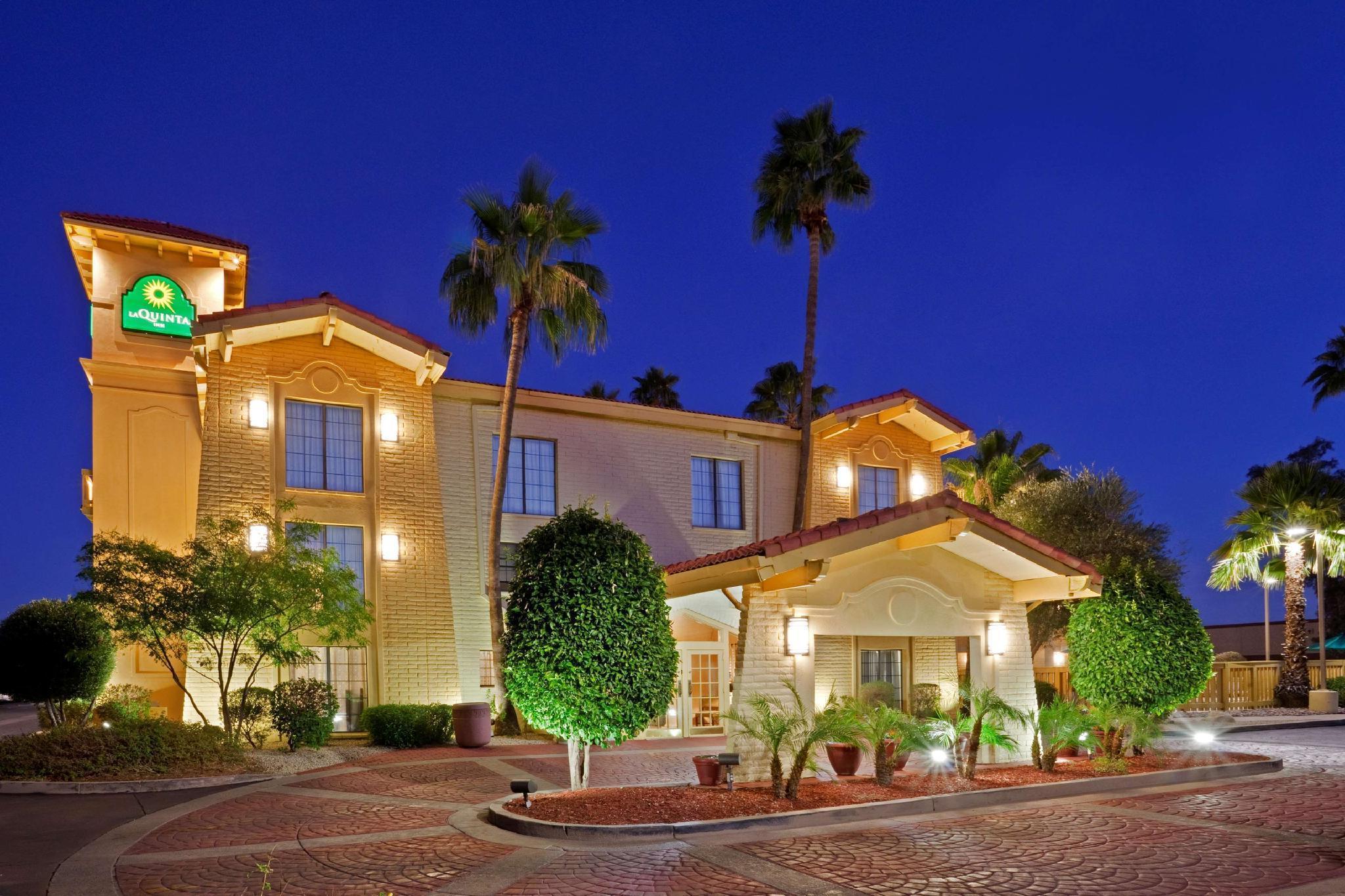 La Quinta Inn By Wyndham Phoenix Sky Harbor Airport Tempe Bagian luar foto