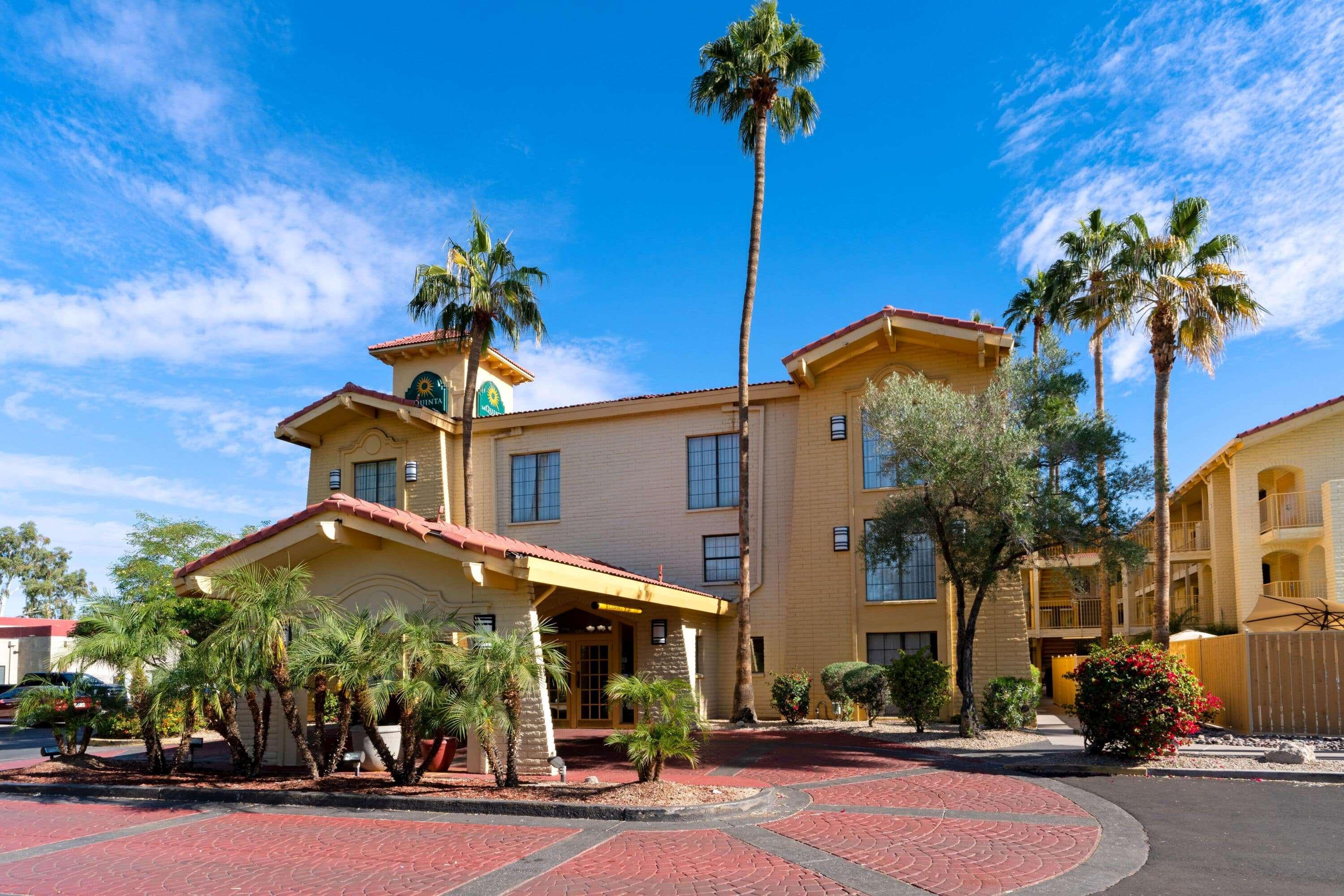 La Quinta Inn By Wyndham Phoenix Sky Harbor Airport Tempe Bagian luar foto