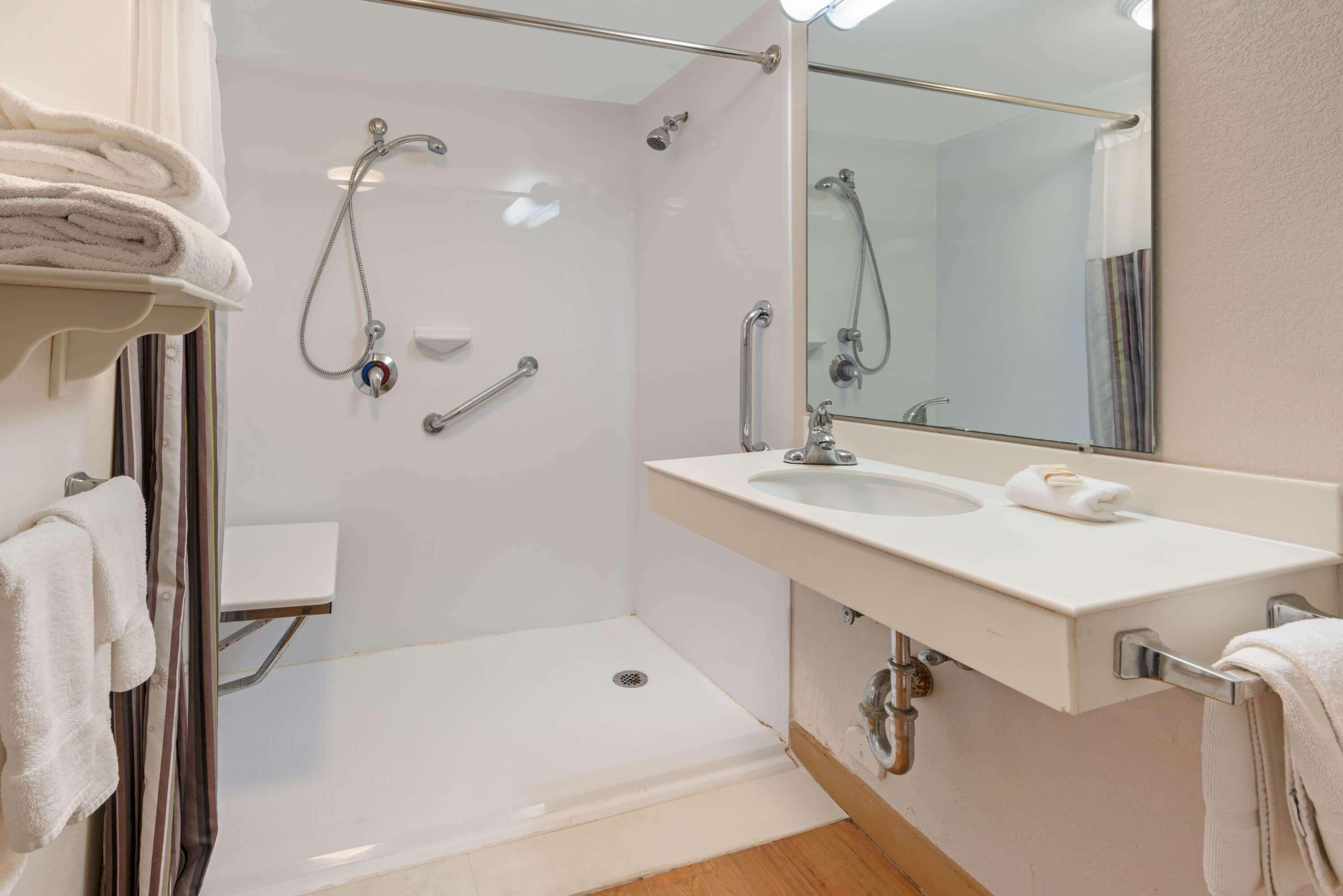 La Quinta Inn By Wyndham Phoenix Sky Harbor Airport Tempe Bagian luar foto